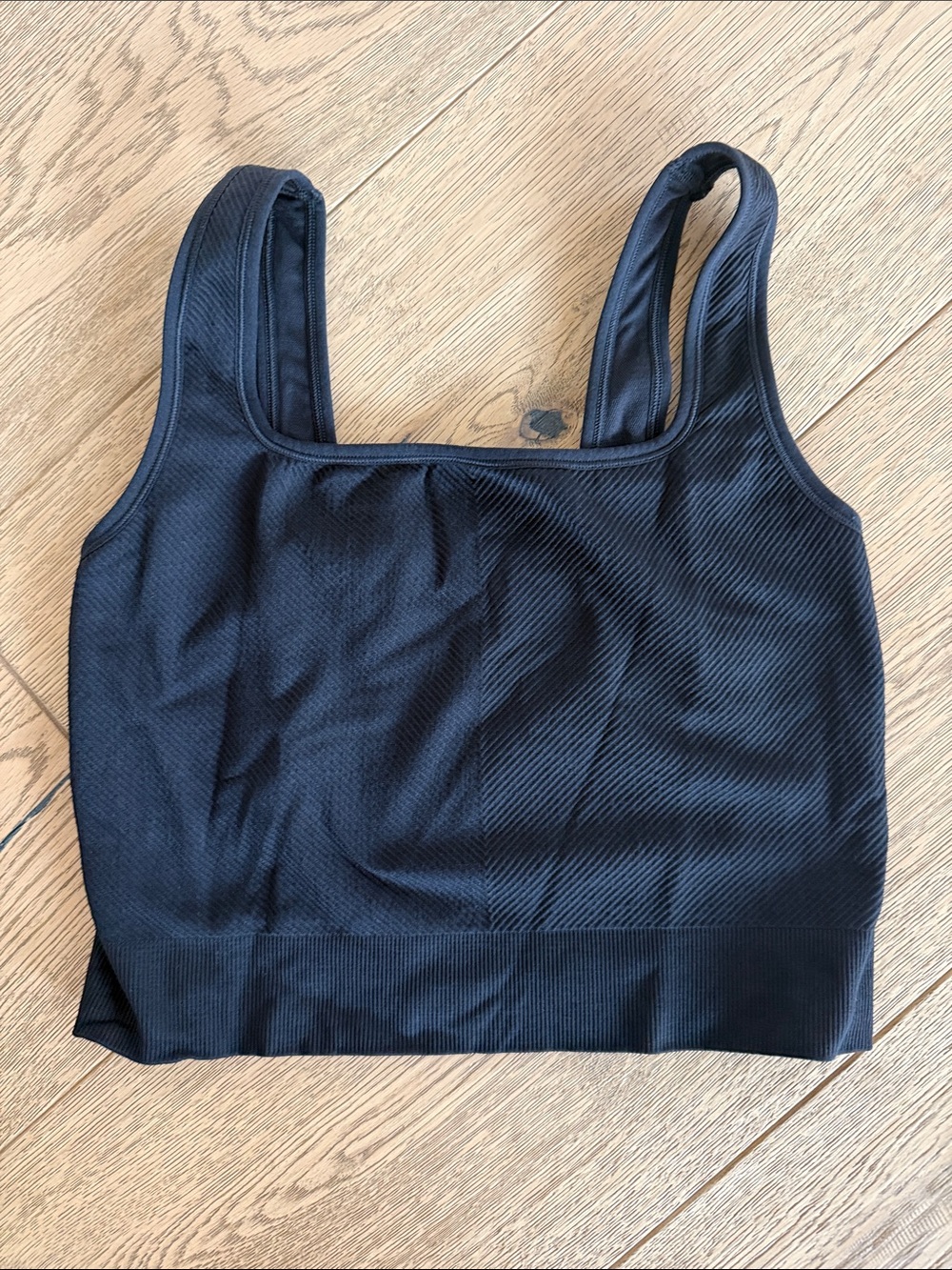 All in Motion Black  Seamless Crop Brami - Women Activewear size L